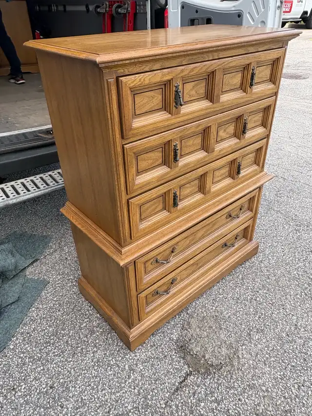 Free delivery used Solid Oak Wood Dresser Chest of Drawers - Photo 3