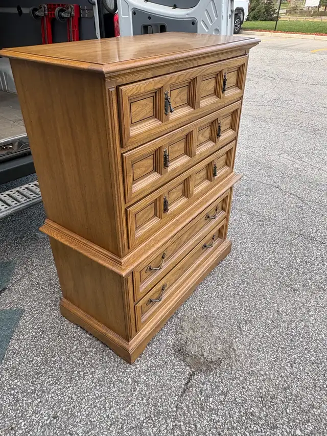 Free delivery used Solid Oak Wood Dresser Chest of Drawers - Photo 6