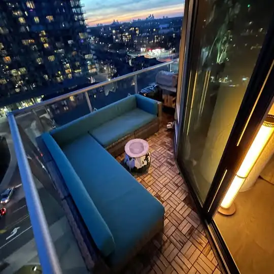 Private Master Bedroom w/ Ensuite – High Park / Waterfront - Photo 6