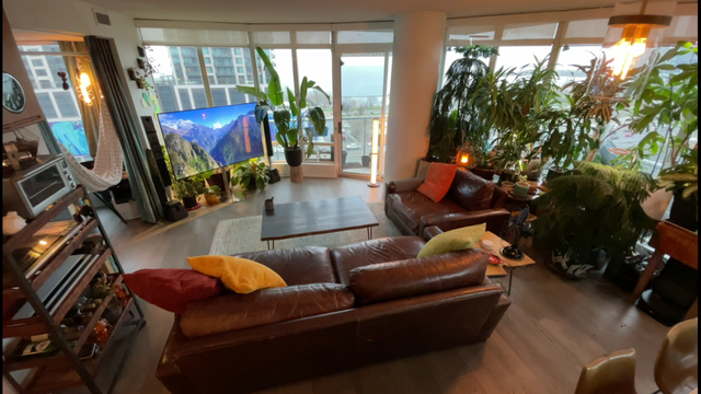 Private Master Bedroom w/ Ensuite – High Park / Waterfront - Photo 15