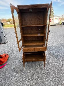 Free delivery used Oak Display Cabinet with Glass Doors - Photo 8