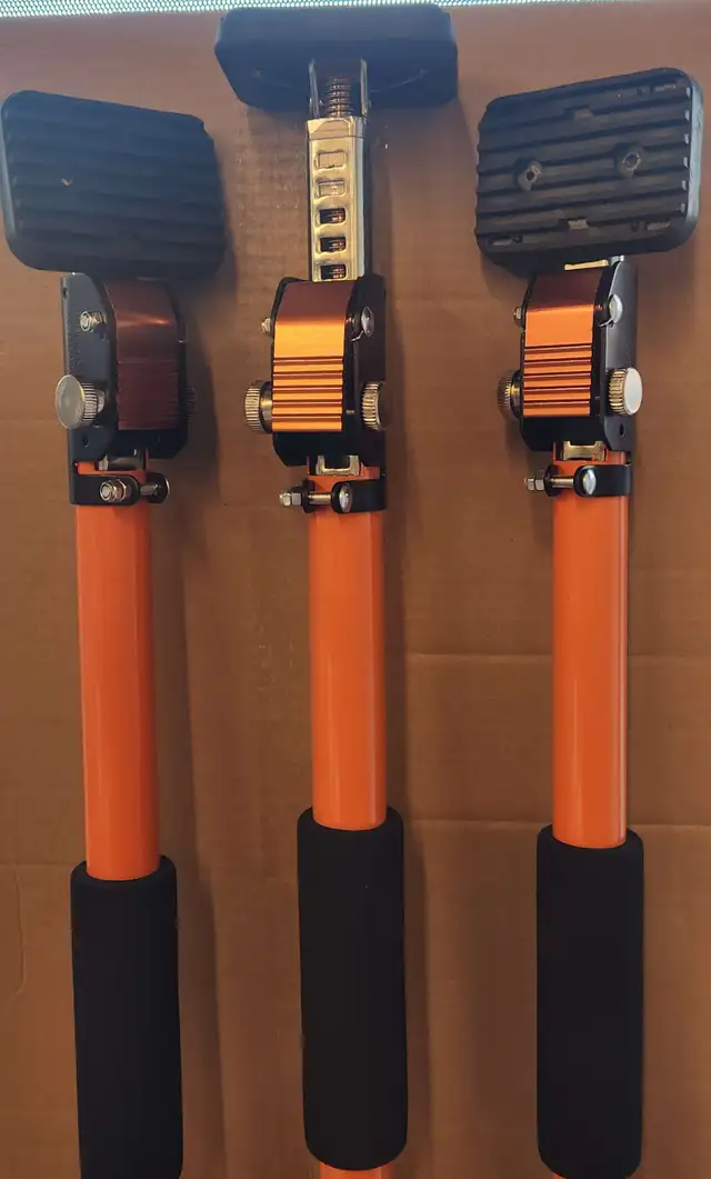 Orange Tension Poles - Photo 2