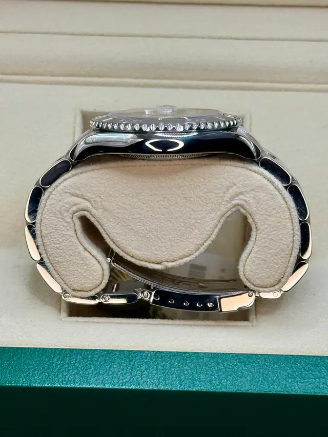 2004 Rolex Yachtmaster Platinum 40 16622 - Photo 5