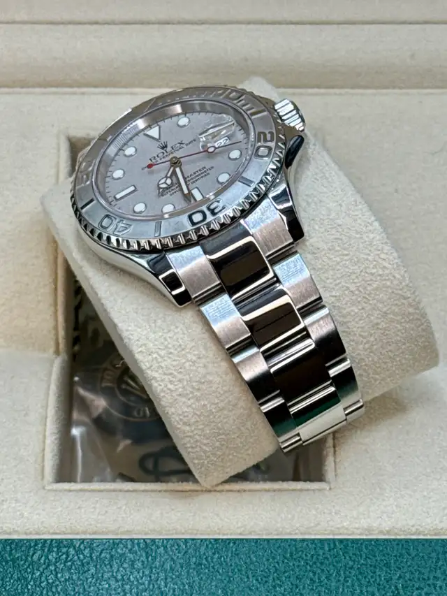 2004 Rolex Yachtmaster Platinum 40 16622 - Photo 7