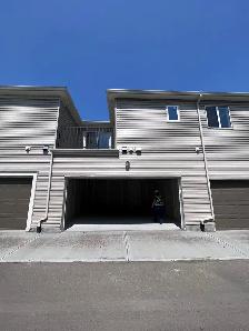 3 Beds and 2.5 Bath- TOWNHOME for rent $2200/month - Photo 2
