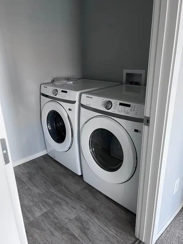 3 Beds and 2.5 Bath- TOWNHOME for rent $2200/month - Photo 9