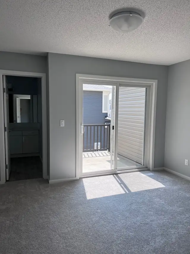 3 Beds and 2.5 Bath- TOWNHOME for rent $2200/month - Photo 10