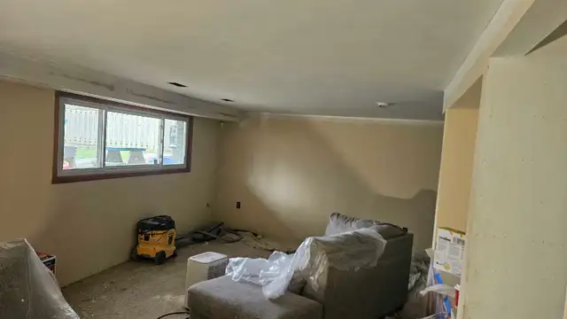 Taping and Painting !! - Photo 2