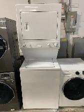 Laveuse sécheuse superposées (Stacker) blanches 27'' Frigidaire