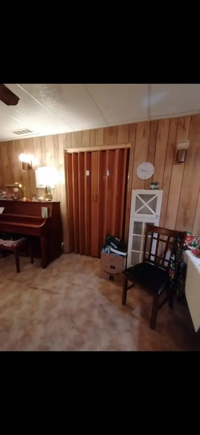 Basement suite for rent - Photo 5