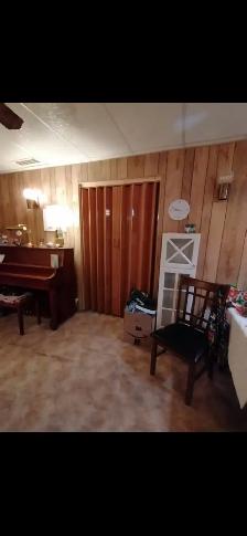 Basement suite for rent - Photo 5