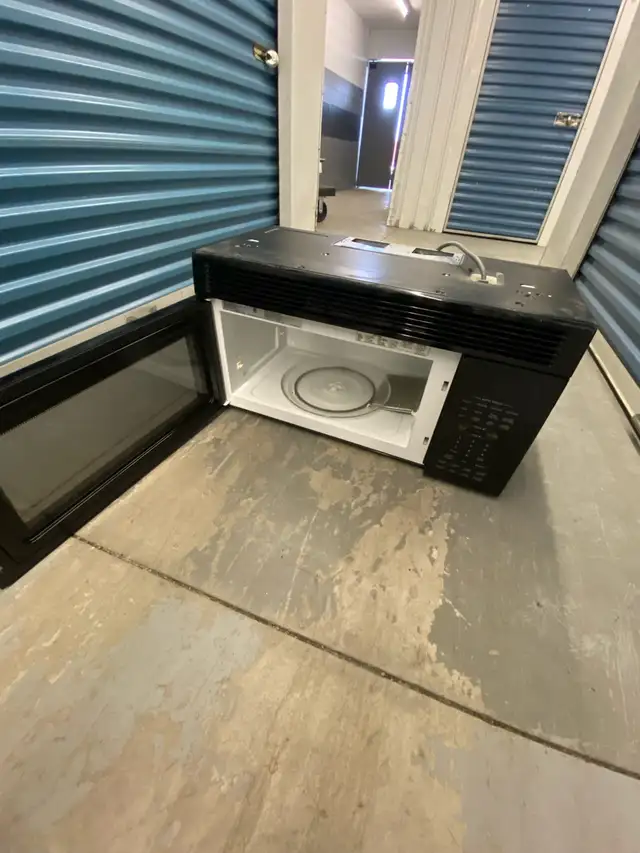 BLACK MICROWAVE OVER THE RANGE - Photo 9