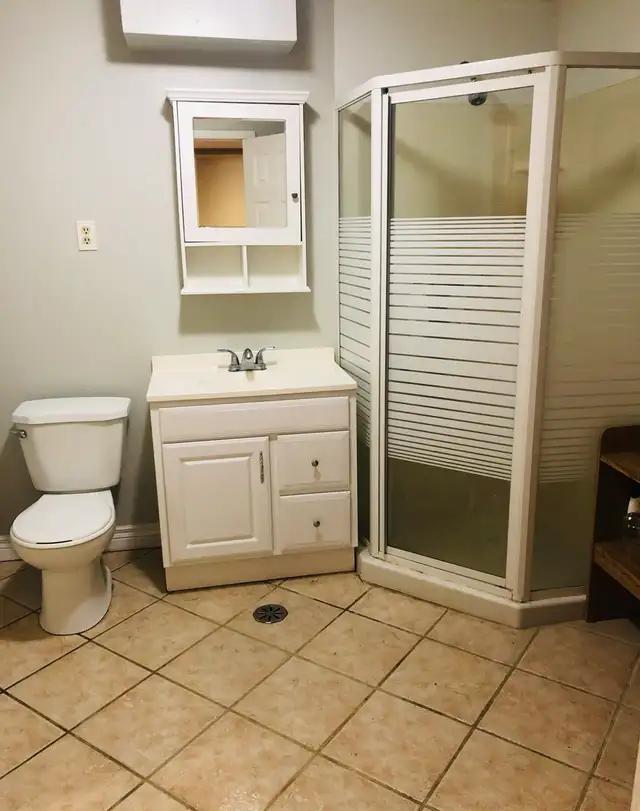 A beautiful bedroom/parking lot near UTM for rent - Photo 6