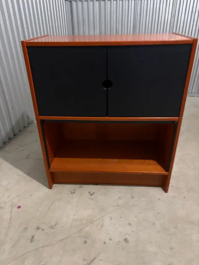 Free delivery used storage cabinet