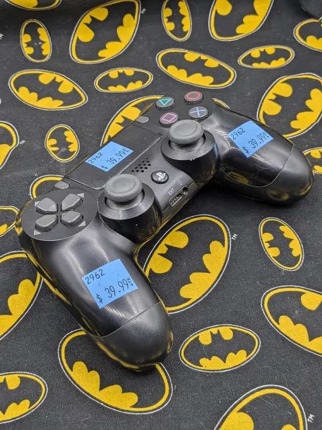 This controller is in great shape, it has been tested to ensure - Photo 3