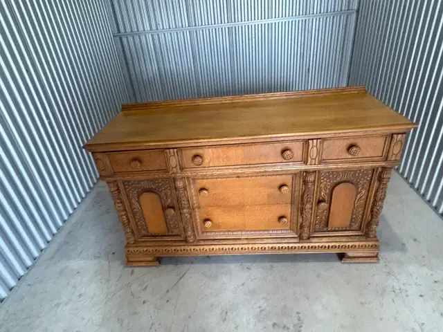 Free delivery antique Vintage Oak Sideboard Dresser