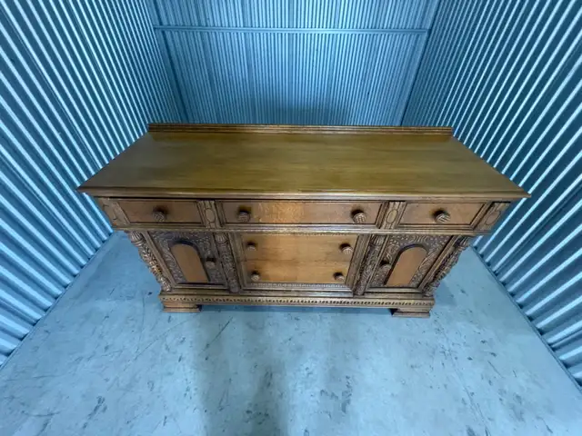 Free delivery antique Vintage Oak Sideboard Dresser - Photo 6