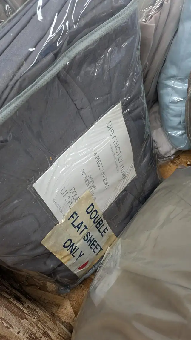 ✨ Premium Bedding & Window Treatments – Massive Selection - Photo 5