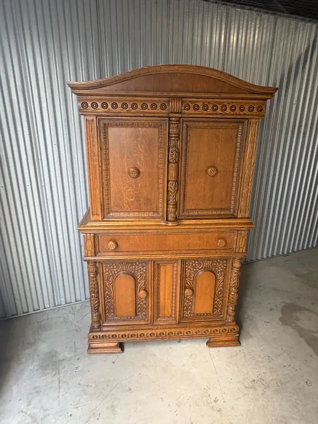 Free delivery Antique Oak China Cabinet with Carved Details