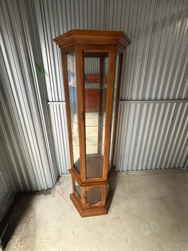 Free delivery used curio Glass Display Cabinet