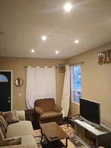 2 Bedrooms   Den (Full house) - Photo 4