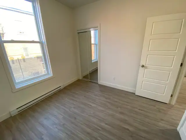 Près du Plateau - Grand logement 4 chambres - Terrasse - Photo 9