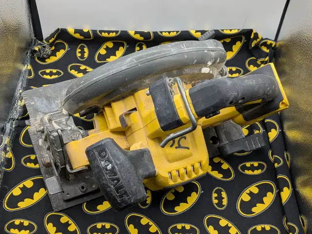 Dewalt DCS578 7 1/4 'Flexvolt Circular Saw (#18481) - Photo 2