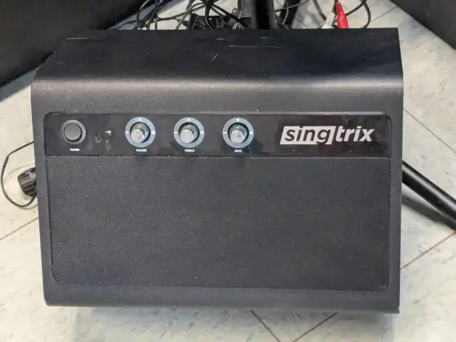 Singtrix Portable Karaoke Machine (#19064) - Photo 3