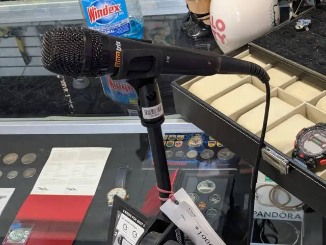 Singtrix Portable Karaoke Machine (#19064) - Photo 4