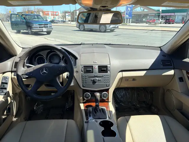 2011 Merz C-Class C 250 4Matic AWD 2.5L V6 One Owner Certified - Photo 6