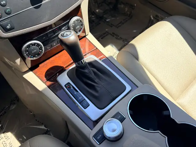 2011 Merz C-Class C 250 4Matic AWD 2.5L V6 One Owner Certified - Photo 10