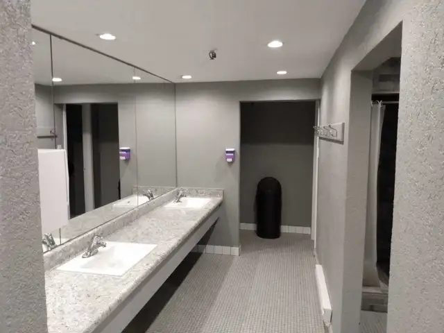 SHARED ROOM BOARD INTERNATIONAL STUDENTS INTERNS NEWCOMERS - Photo 8