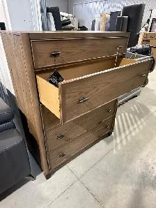 5 drawer dresser - Photo 2