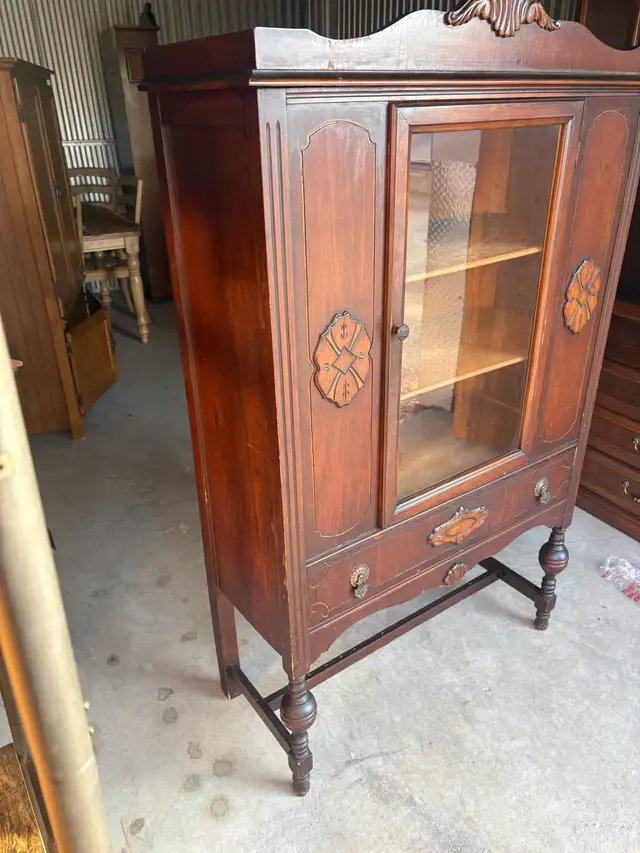 Free delivery antique Vintage Wooden Display Cabinet - Photo 2