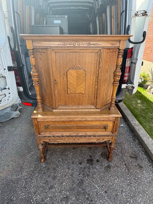 Free delivery Antique Oak Cabinet with Drawer - Photo 2