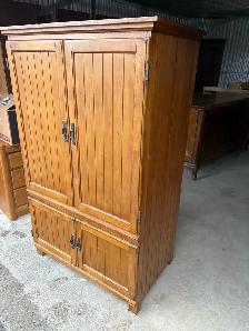 Free delivery used Wooden Armoire Cabinet - Photo 6