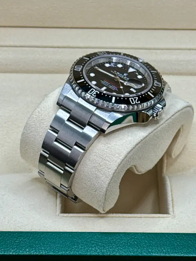 2023 Rolex Sea Dweller 50th Anniversary Red Line 126600 - Photo 5