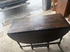 Free delivery used antique Drop Leaf Dining Table
