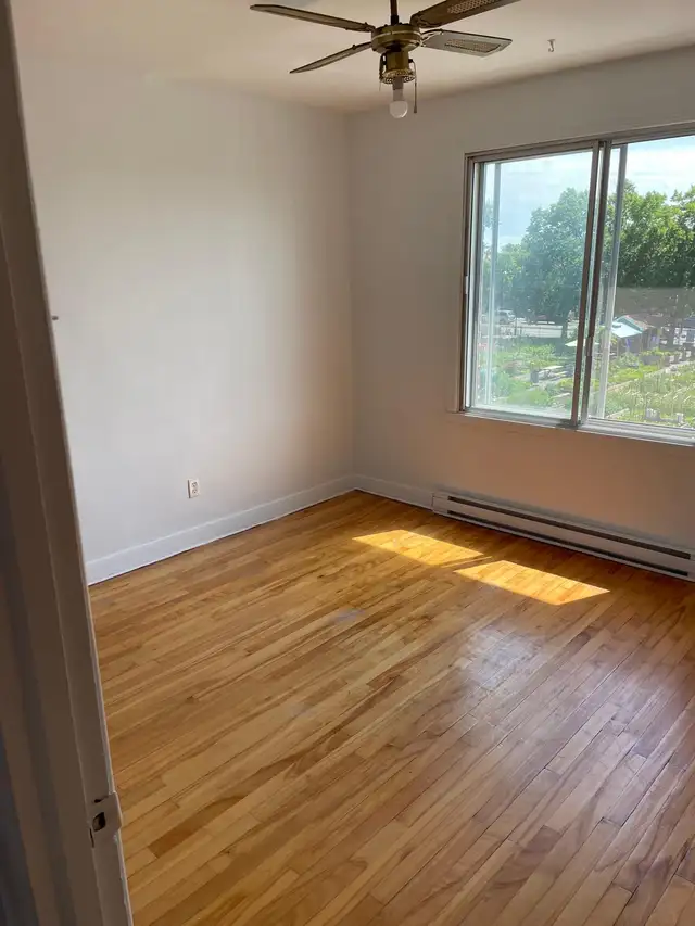 4 1/2 sur la 12e avenue/Robert (métro St-Michel) - Photo 3