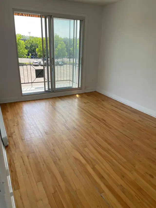 4 1/2 sur la 12e avenue/Robert (métro St-Michel) - Photo 7