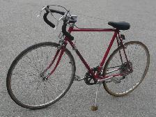 MUST GO TODAY 27' SUTEKI 10 SPEED ROAD RACER FIRST $145.00 FIRM!