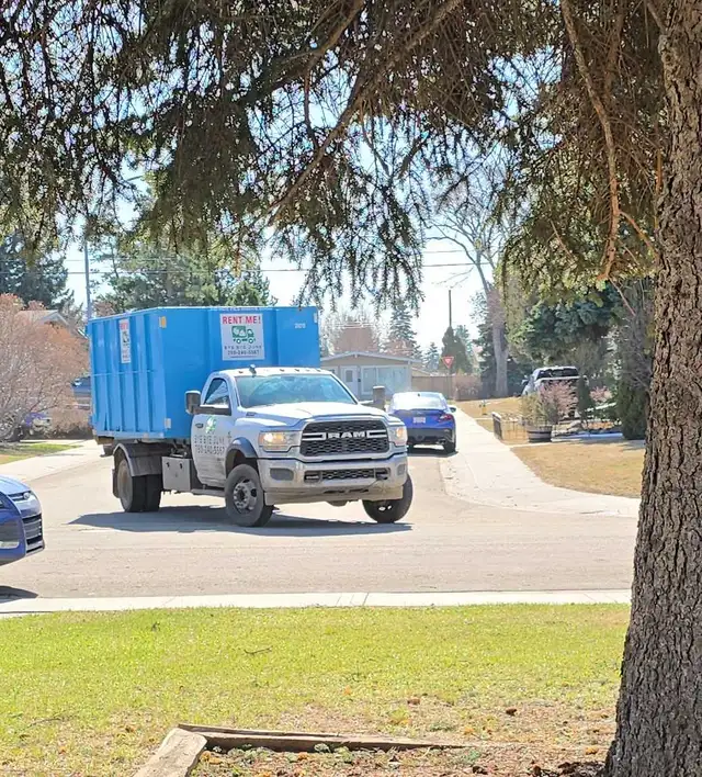 BIN RENTALS AND JUNK REMOVAL 7802405567