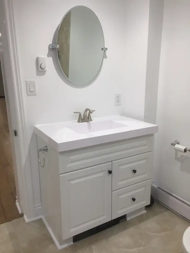 Very nice 2 bedroom unit in Old Ottawa South  - For July 1st! - Photo 7