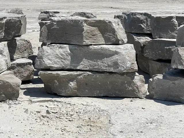 quarry stone for sale - armour stone - Photo 2