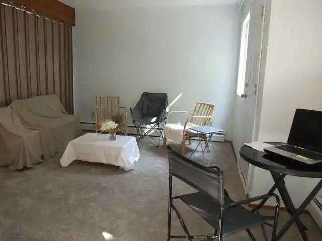 Short Walk to Uof A Hosp, Whyte Av, Safeway, O Strathcona, Buses - Photo 5