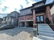 Brand New! 4 Bed   Den Upper Duplex, South Barrie
