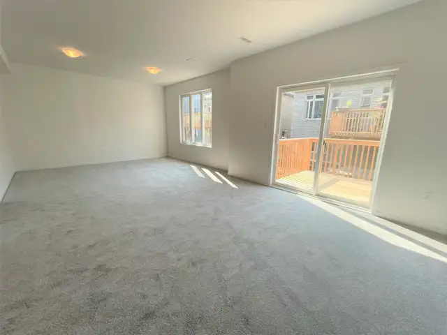 Brand New! 4 Bed   Den Upper Duplex, South Barrie - Photo 5