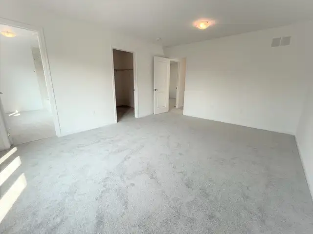 Brand New! 4 Bed   Den Upper Duplex, South Barrie - Photo 9