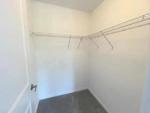 Brand New! 4 Bed   Den Upper Duplex, South Barrie - Photo 12