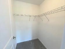 Brand New! 4 Bed   Den Upper Duplex, South Barrie - Photo 12